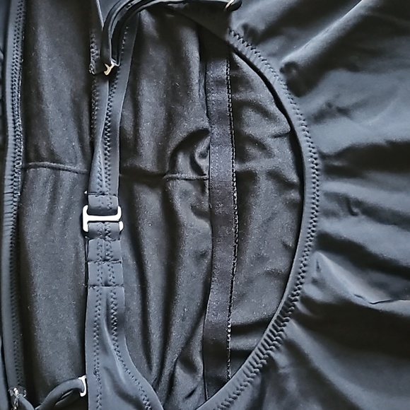 Swim - Picture 4 of 4